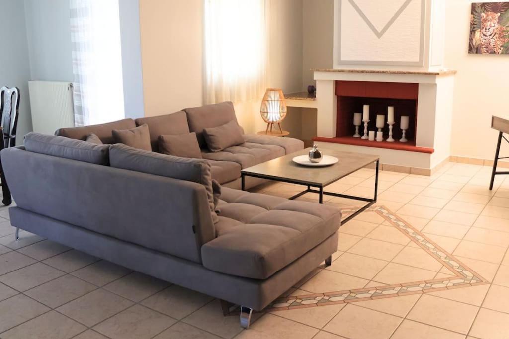 Fina'S House Villa Corinth Luaran gambar
